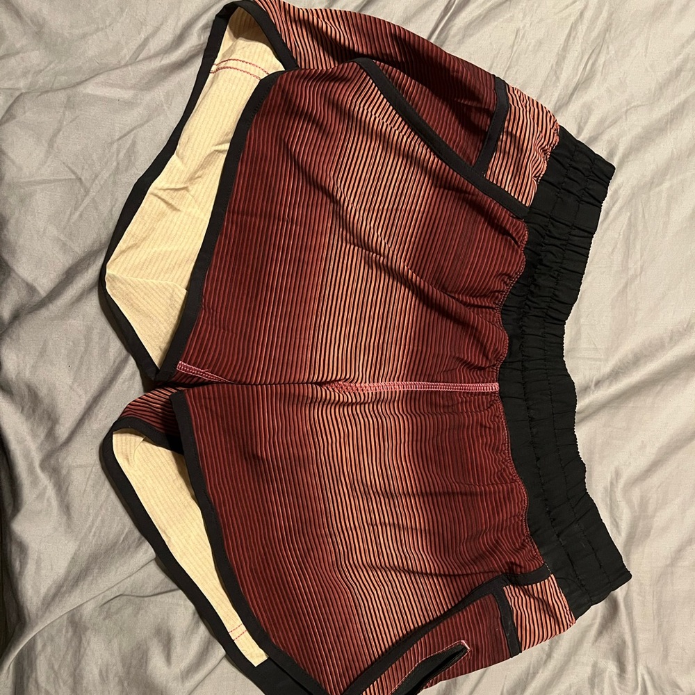 Lululemon tracker shorts size 10